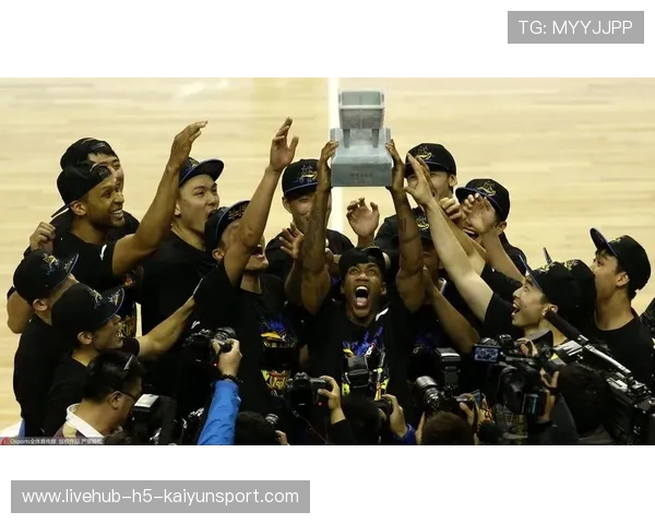 中国篮球青年运动员职业化早期介入与支持体系,当前中国篮球运动推进职业化 中国篮球青年运动员职业化早期介入与支持体系,当前中国篮球运动推进职业化