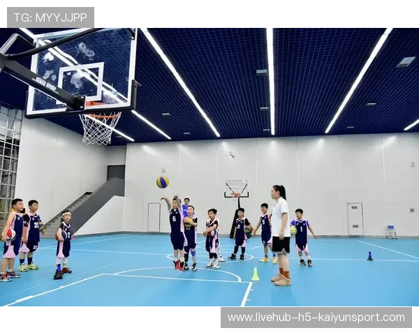 俱乐部实行“青少年运动+校企合作”创新模式,拓宽成长路径 俱乐部实行“青少年运动+校企合作”创新模式,拓宽成长路径