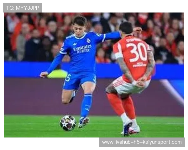 维尼修斯单场突破未果,皇马边路受阻明显 维尼修斯单场突破未果,皇马边路受阻明显